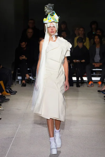 Look 9